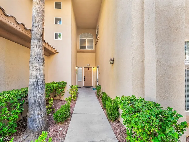 2050 W Warm Springs Rd #2411 — Photo 4