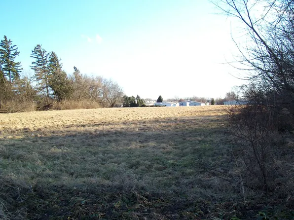 W Grant Hwy, Marengo, IL 60152