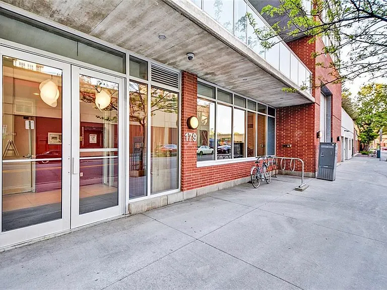 179 George St #706 — Photo 22