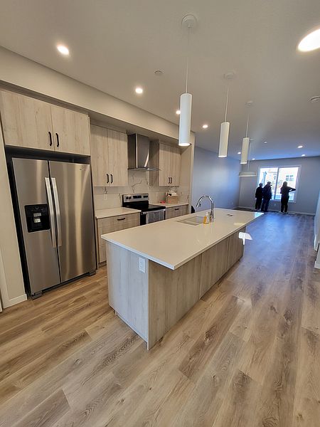 Calgary House for rent - 4 Bedrooms — photo 6
