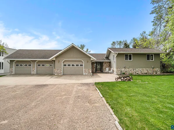 3524 Dakota Trl, Gary, SD 57237