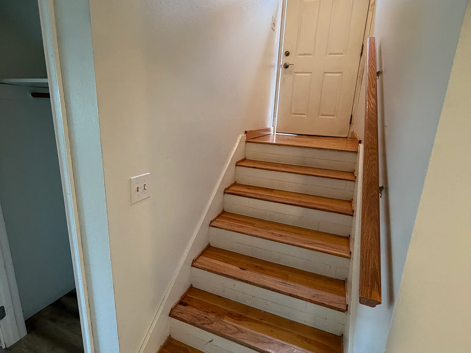 3 bed, 1008 sqft, $2,295 — Photo 3