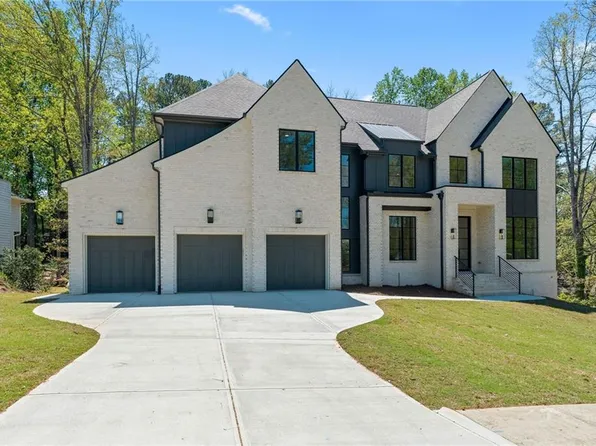 816 Hillwood Dr, Marietta, GA 30068