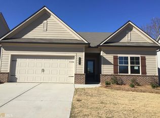 825 Brighton Park Cir #107, Hoschton, GA 30548
