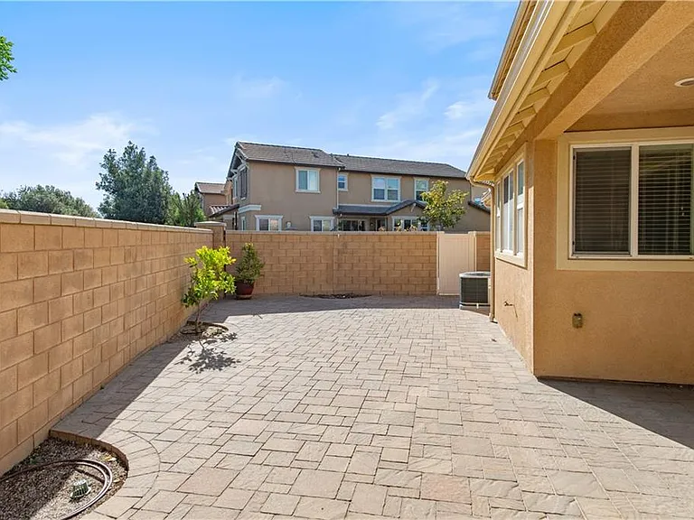 7271 Enclave Dr — Photo 25