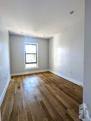 Rented by Skyline Group Real Estate | media 6