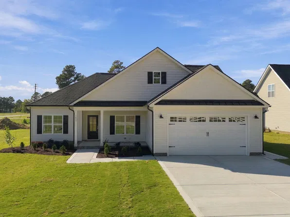 1027 N Lincoln St, Benson, NC 27504