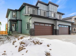 291 N Waterford Rd, Chestermere, AB T1X2M7
