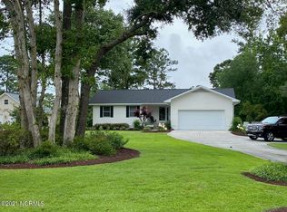 107 Pine Needle Cir, Swansboro, NC 28584
