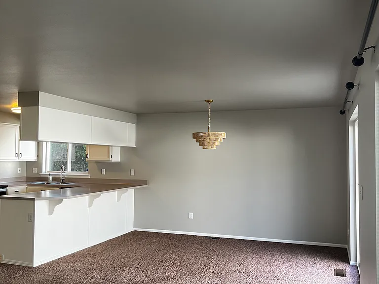 101 Plum Ln #2 — Photo 3