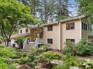 24207 SE 28th St, Sammamish, WA