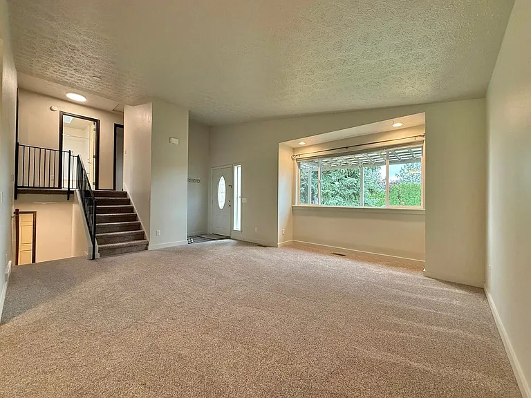 1510 S Progress Rd — Photo 3