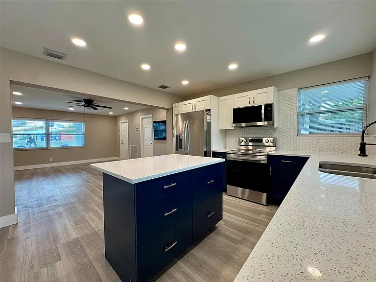 1871 NW 31st Ct — Photo 12