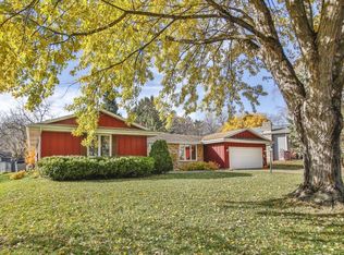 7197 Aberdeen Curv, Woodbury, MN 55125