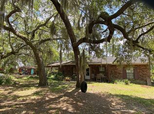 11 Pete Ave, Waynesville, GA 31566