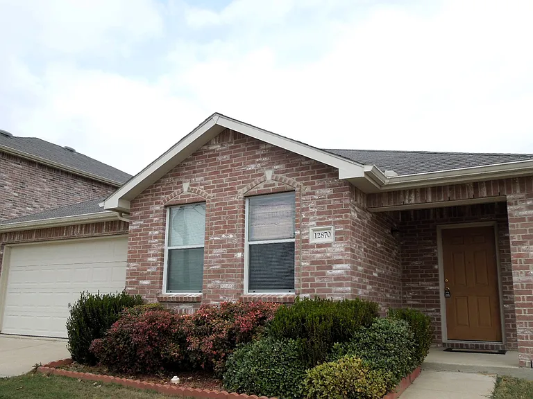 12870 Gillon Dr — Photo 1