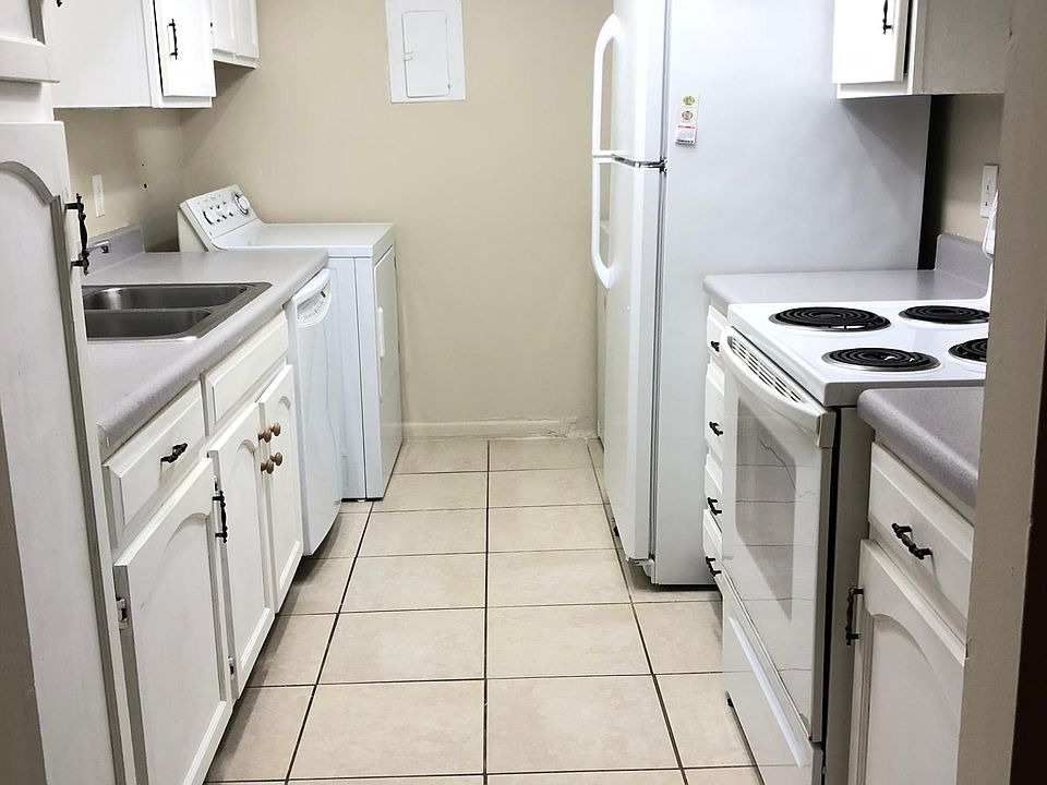 1st image of 4316 Lakeway Dr