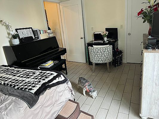 2nd image of 31-01 21st St #2R