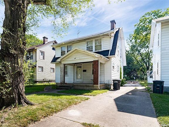 2nd image of 1304 Catalpa Dr