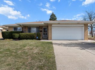 28648 Gail Dr, Warren, MI 48093