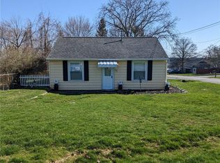 357 Lowden Point Rd, Rochester, NY 14612