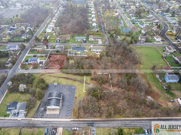 192 Hillcrest Ave, Somerset, NJ 08873