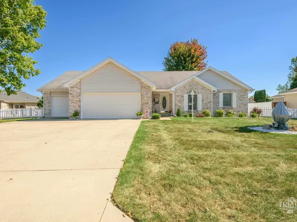 5114 S Jamaica Dr, Muncie, IN 47302