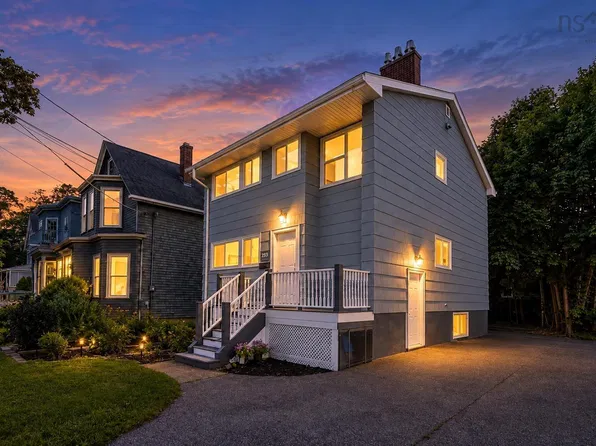 5537 Atlantic St, Halifax, NS B3H 1G6