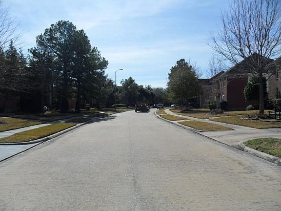 4th image of 11103 Tulip Garden Ct