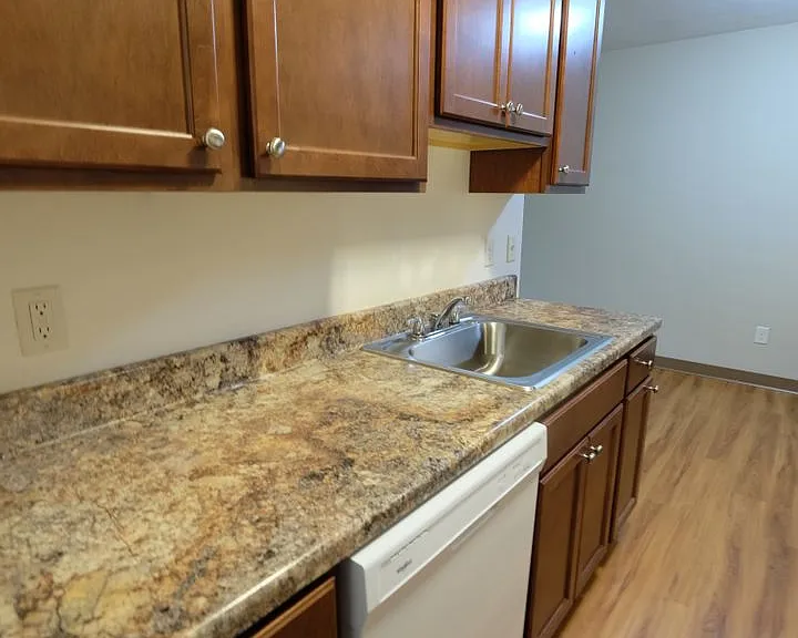 1776 St. Clair Ave — Photo 21