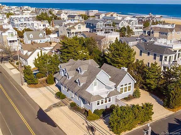 5th image of 10415 Beach Ave