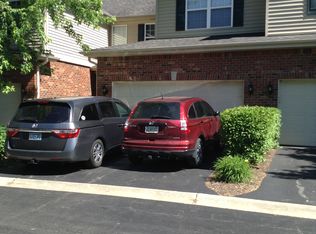 418 N River Rd, Naperville, IL 60540