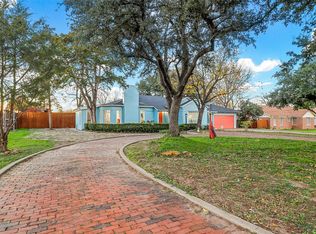 2121 Skyline Dr, Fort Worth, TX 76114