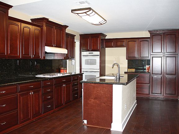 2nd image of 525 Francisco Ct