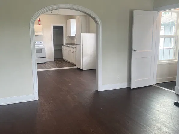 112 Pineview Dr #1, Houston, TX 77012