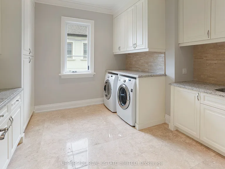29 Riverside Blvd W — Photo 20