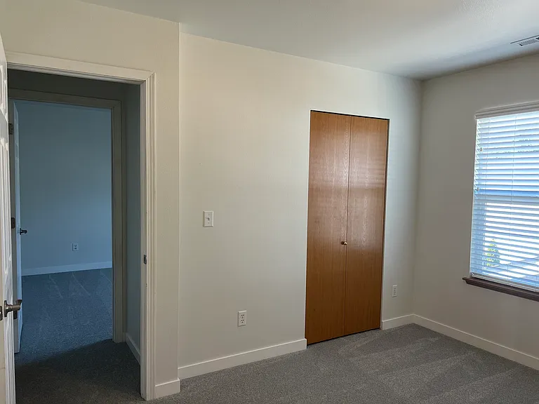 1360 Griggs St — Photo 25