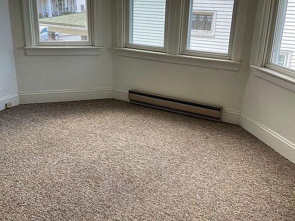 4th image of 219 N Pine St Floor 2