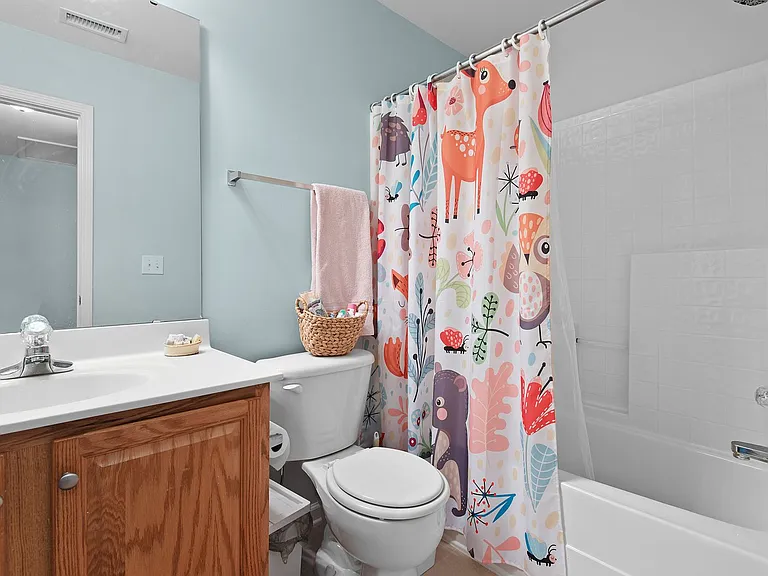 1402 Fairmont St — Photo 18