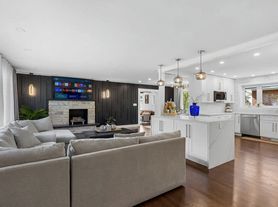 7018 Le Claire Ave, Skokie, IL