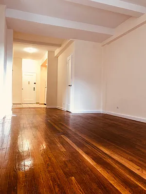 Rented by Walker Whiteside Pettibone, LREB | media 4