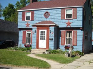 818 Hammond Ave, Aurora, IL 60506