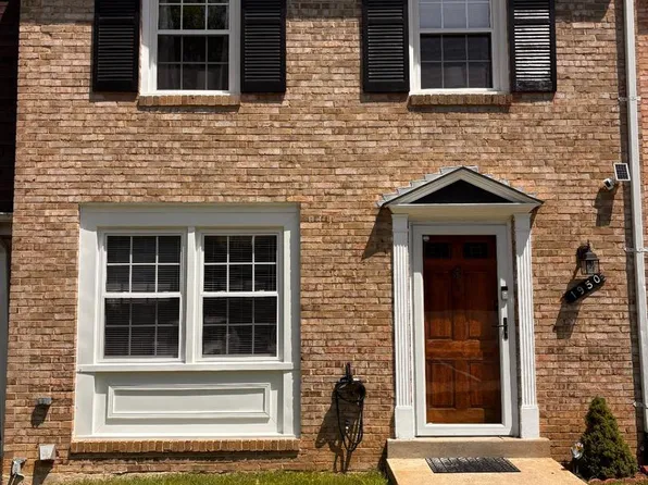 1950 Mayflower Dr, Woodbridge, VA 22192