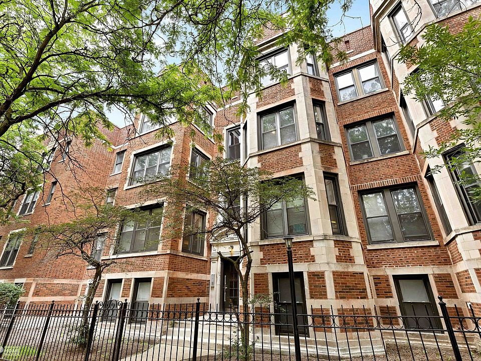 1st image of 954 W Belle Plaine Ave APT 2E