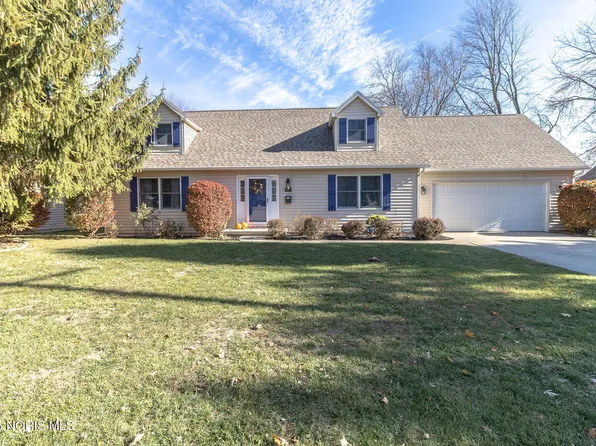 117 S 5th St, Waterville, OH 43566