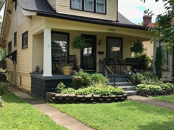 2nd image of 1910 Woodbourne Ave