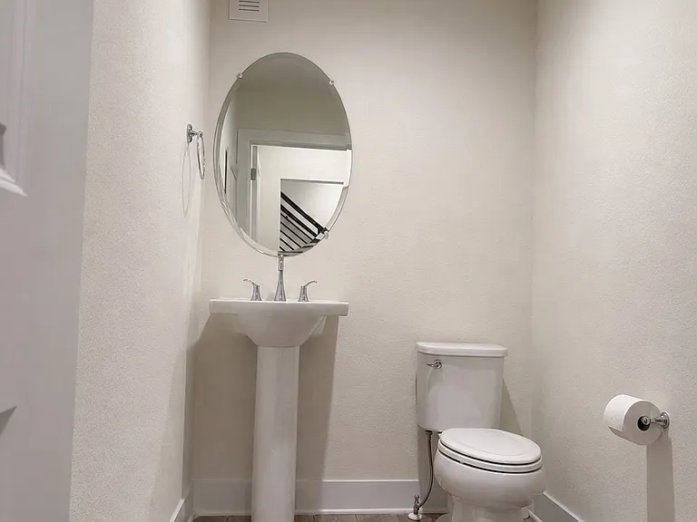 750 Josephine Way — Photo 7