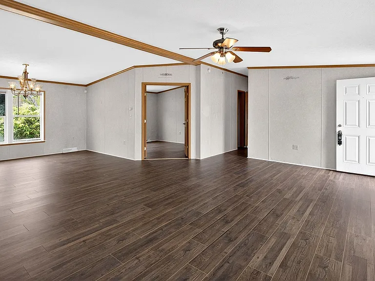 15 W Redwood Ave — Photo 33