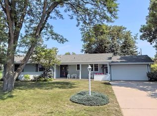 Monardo Ln, Minneapolis, MN 55435