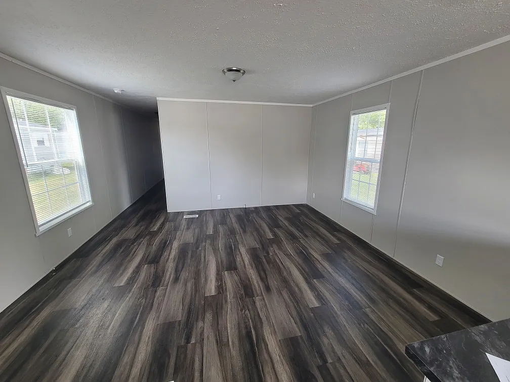 Stonecrest Manor — Photo 3